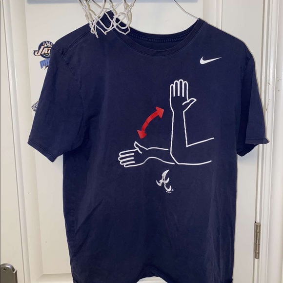 Nike Other - Nike Atlanta Braves T-shirt